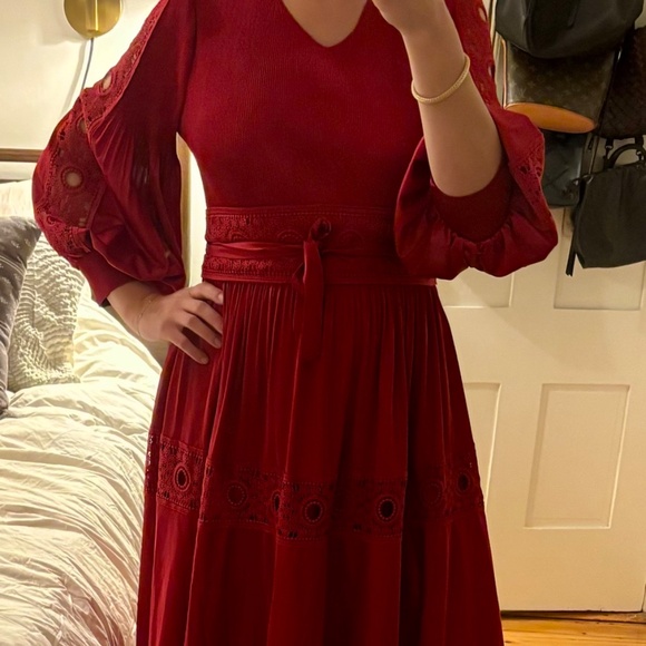 Red dress - Picture 3 of 3